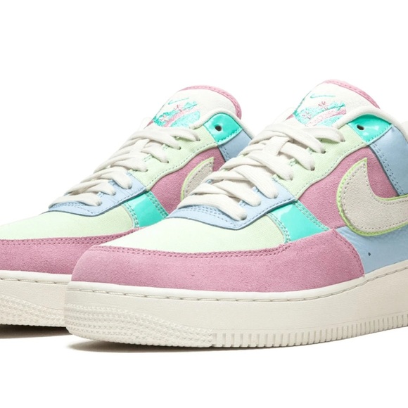 NWOT Nike Air Force 1 07 QS Easter - Picture 7 of 10